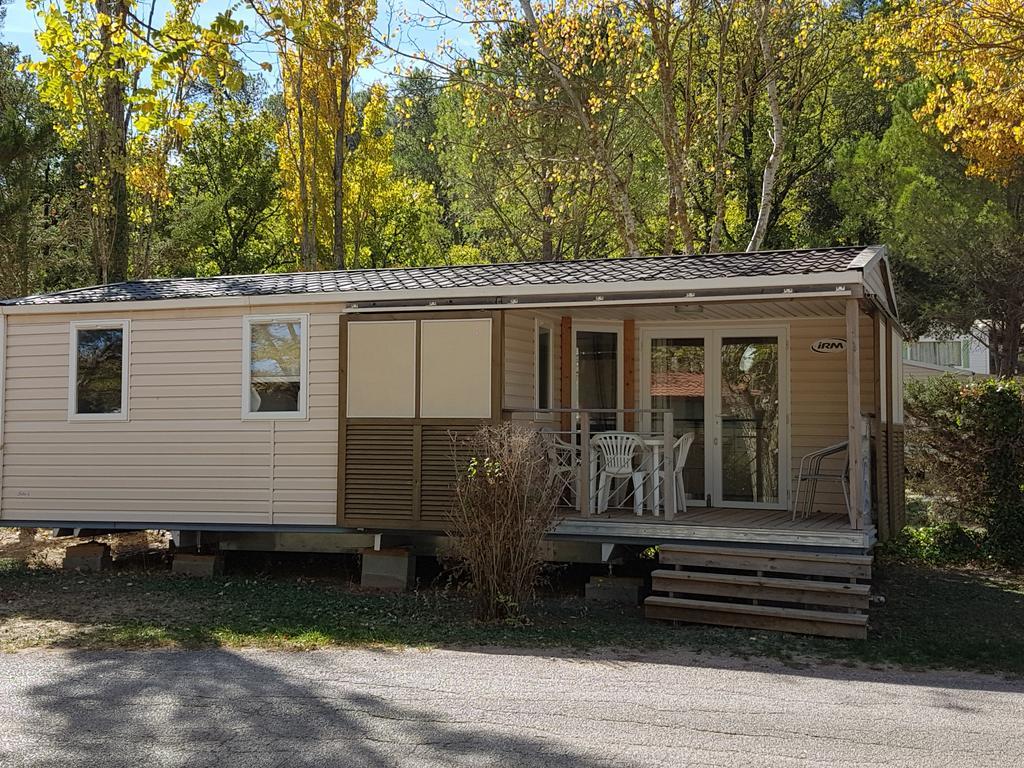 Camping La Vidaresse Hotel Sainte-Anastasie-sur-Issole Exterior photo