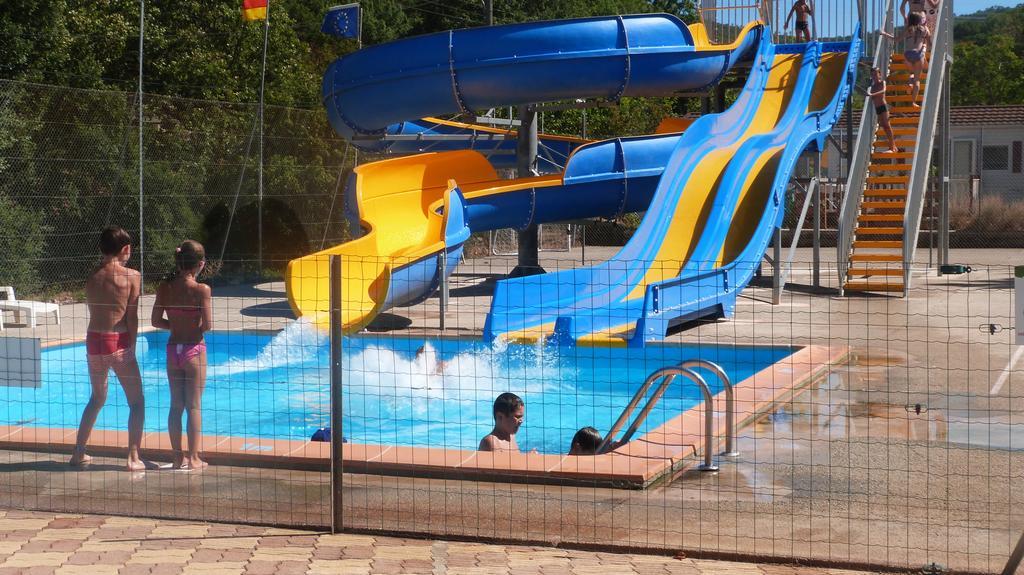 Camping La Vidaresse Hotel Sainte-Anastasie-sur-Issole Exterior photo